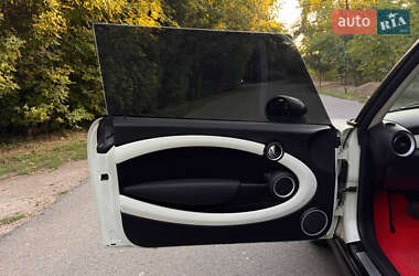 Хетчбек MINI Cooper 2012 в 