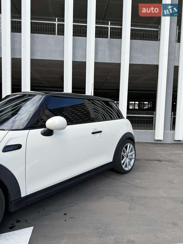 Хэтчбек MINI Cooper 2017 в Киеве фото 4 Хэтчбек MINI Cooper 2017 в Киеве