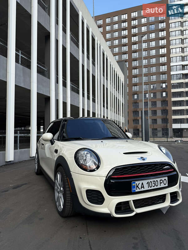 Хэтчбек MINI Cooper 2017 в Киеве фото 16 Хэтчбек MINI Cooper 2017 в Киеве