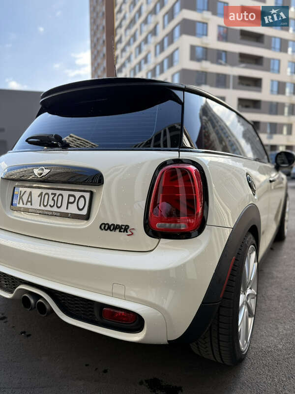 Хэтчбек MINI Cooper 2017 в Киеве фото 27 Хэтчбек MINI Cooper 2017 в Киеве