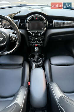 Хетчбек MINI Cooper 2017 в 