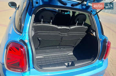 Хетчбек MINI Cooper 2015 в 