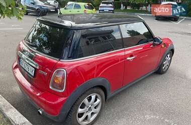 Хэтчбек MINI Cooper 2007 в 