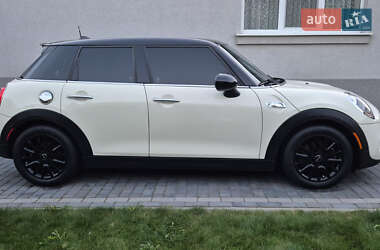 Хэтчбек MINI Cooper 2017 в 