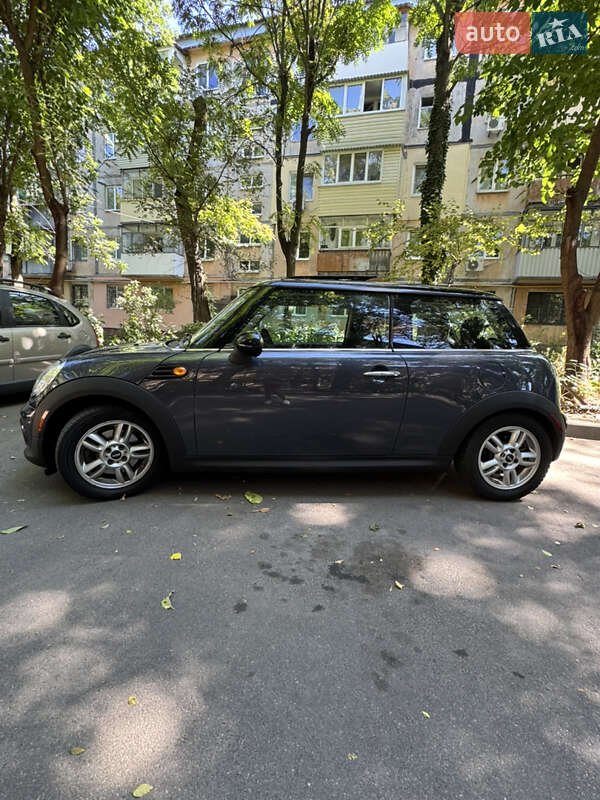 Хэтчбек MINI Cooper 2013 в Днепре