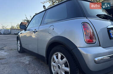 Хетчбек MINI Cooper 2002 в 