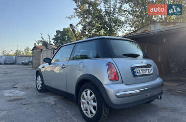 Хетчбек MINI Cooper 2002 в 