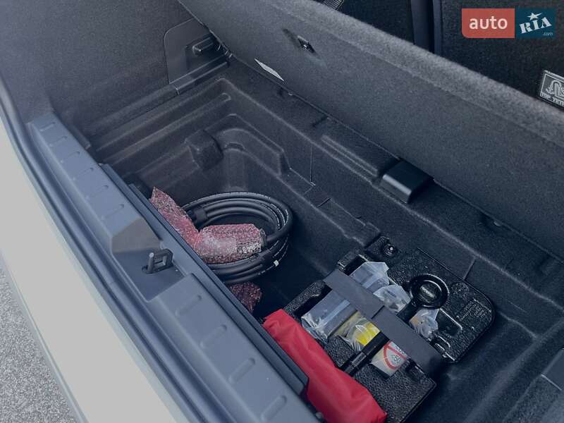 Хетчбек MINI Cooper 2024 в Львові