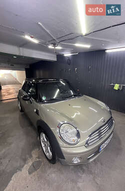 Хетчбек MINI Cooper 2008 в 