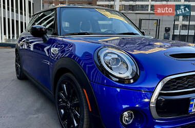Хетчбек MINI Cooper 2019 в 