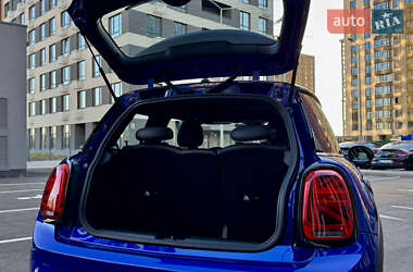 Хетчбек MINI Cooper 2019 в 