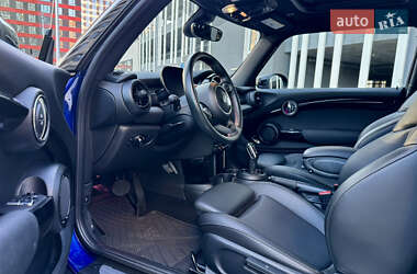Хетчбек MINI Cooper 2019 в 