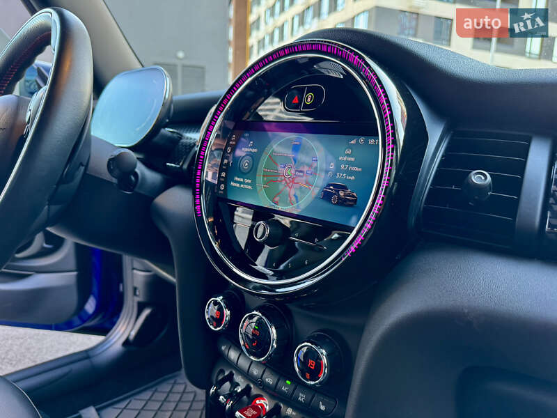 Хэтчбек MINI Cooper 2019 в Киеве