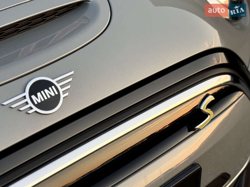 Хэтчбек MINI Cooper 2022 в Киеве