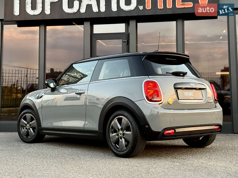 Хэтчбек MINI Cooper 2022 в Киеве