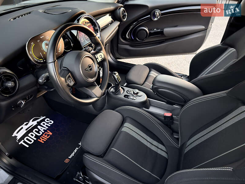 Хэтчбек MINI Cooper 2022 в Киеве