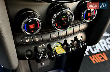 Хетчбек MINI Cooper 2022 в 