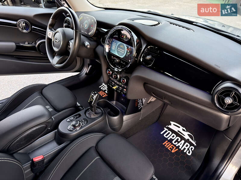 Хэтчбек MINI Cooper 2022 в Киеве