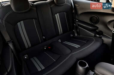 Хетчбек MINI Cooper 2022 в 