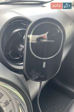 Хетчбек MINI Cooper 2013 в 