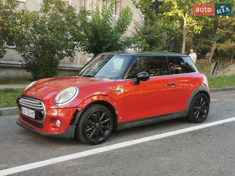 Хетчбек MINI Cooper 2014 в 