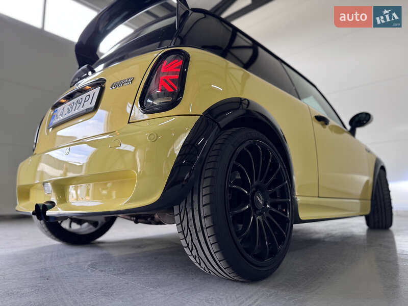 Хэтчбек MINI Cooper 2003 в Киеве фото 34 Хэтчбек MINI Cooper 2003 в Киеве