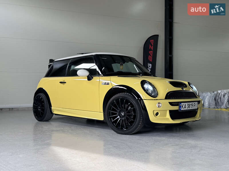 MINI Cooper 2003