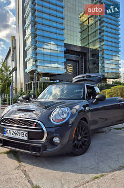 Хэтчбек MINI Cooper 2015 в Львове
