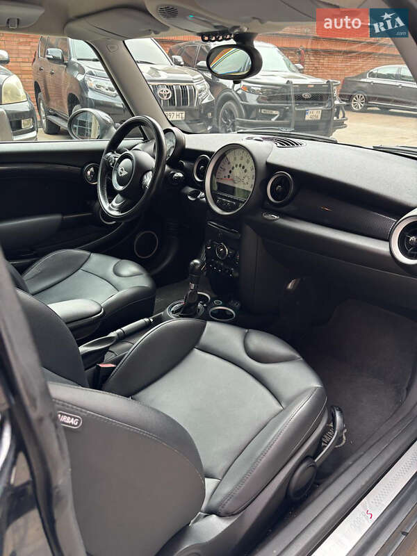 Хэтчбек MINI Cooper 2012 в Киеве