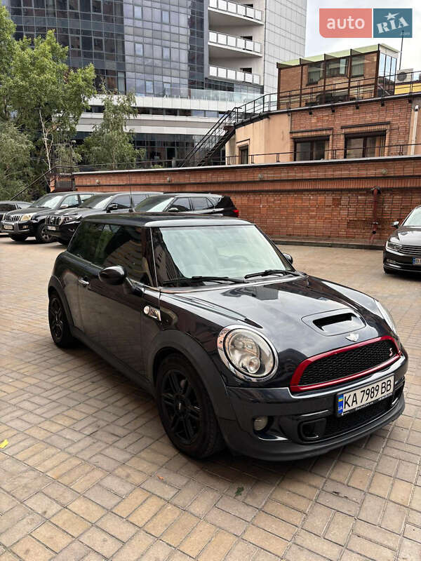 Хэтчбек MINI Cooper 2012 в Киеве