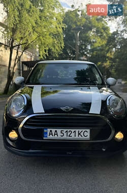 Хетчбек MINI Cooper 2017 в 