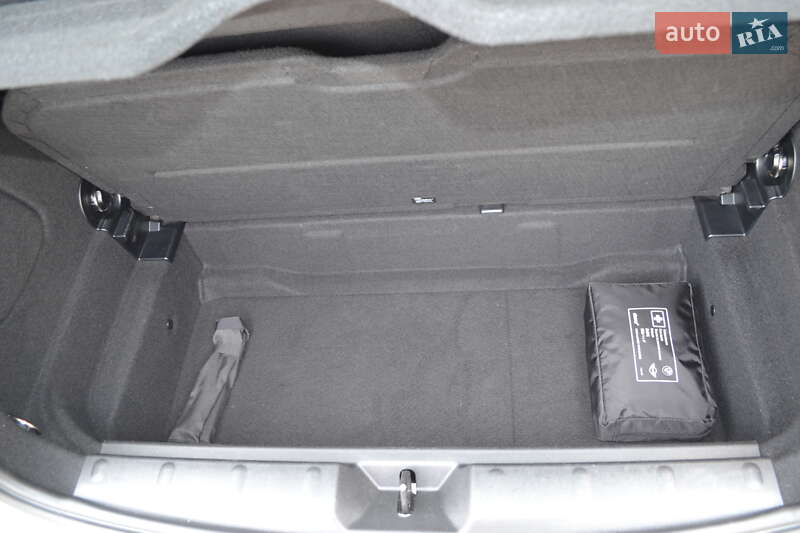 Хэтчбек MINI Cooper 2023 в Житомире фото 52 Хэтчбек MINI Cooper 2023 в Житомире