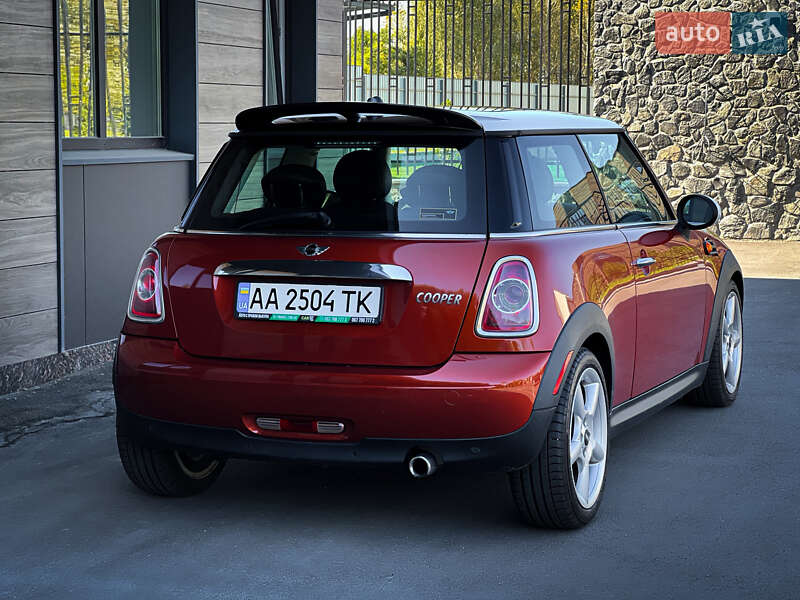 Хэтчбек MINI Cooper 2011 в Киеве