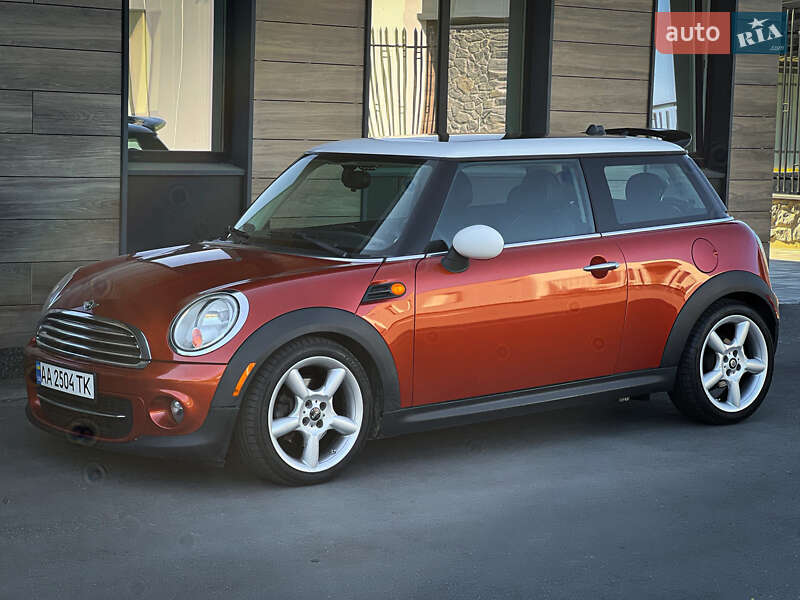 Хэтчбек MINI Cooper 2011 в Киеве