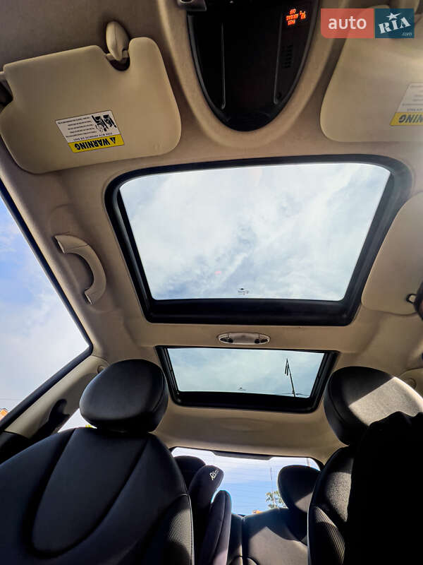 Хэтчбек MINI Cooper 2011 в Киеве