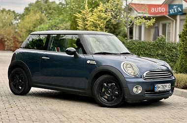 Хэтчбек MINI Cooper 2009 в 