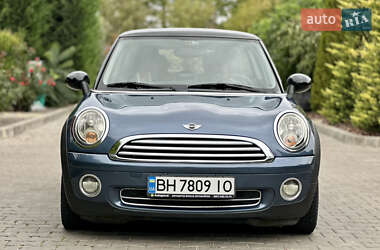 Хэтчбек MINI Cooper 2009 в 