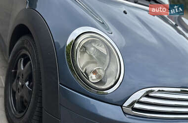 Хэтчбек MINI Cooper 2009 в 