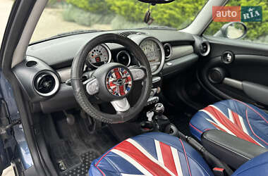 Хэтчбек MINI Cooper 2009 в 