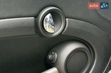 Хэтчбек MINI Cooper 2009 в 