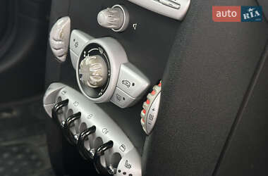 Хэтчбек MINI Cooper 2009 в 