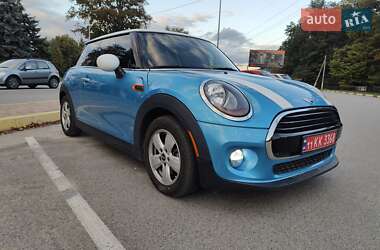 Хэтчбек MINI Cooper 2016 в 
