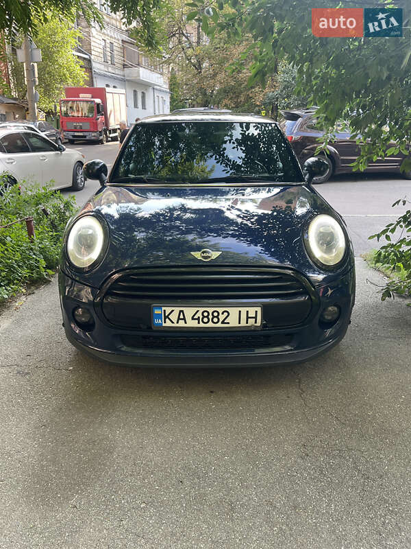 Хэтчбек MINI Cooper 2014 в Киеве