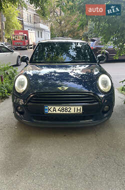 Хетчбек MINI Cooper 2014 в 
