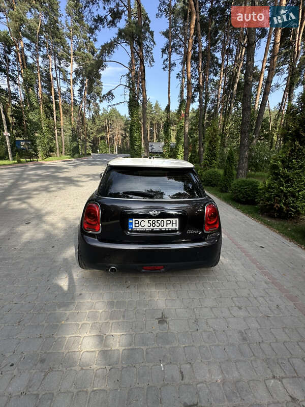 Хэтчбек MINI Cooper 2016 в Львове