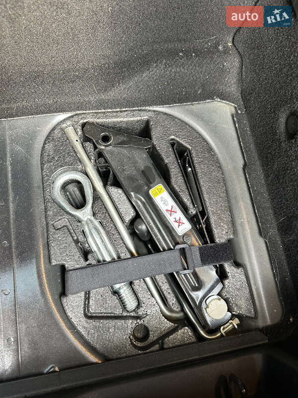 Хэтчбек MINI Cooper 2016 в Львове