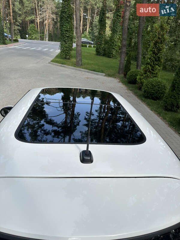 Хэтчбек MINI Cooper 2016 в Львове