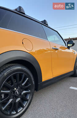 Хетчбек MINI Cooper 2016 в 