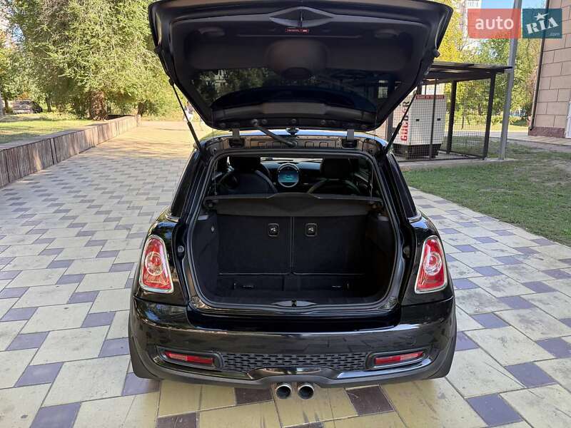 Хетчбек MINI Cooper 2013 в Кривому Розі
