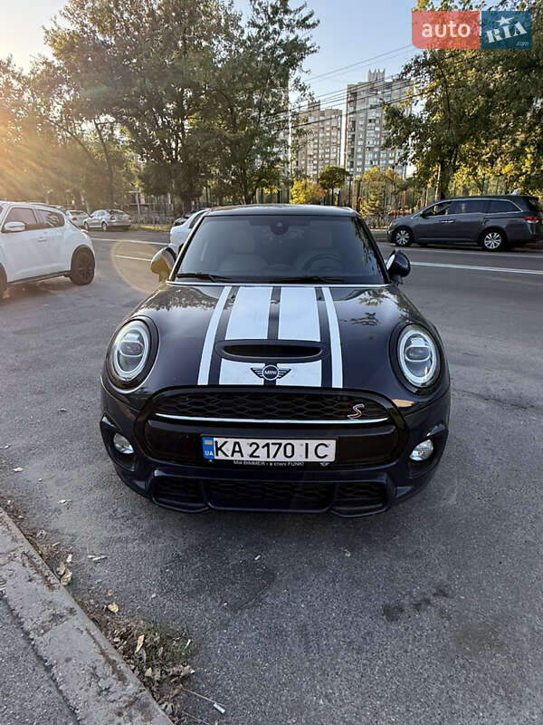 Хэтчбек MINI Cooper 2018 в Киеве